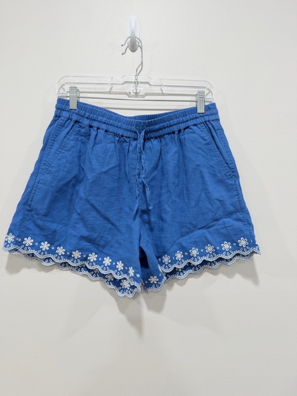 J.crew Blue Linen Blend Embroidered Scalloped Shorts Summer Elastic Waist 
S - Picture 2 of 9